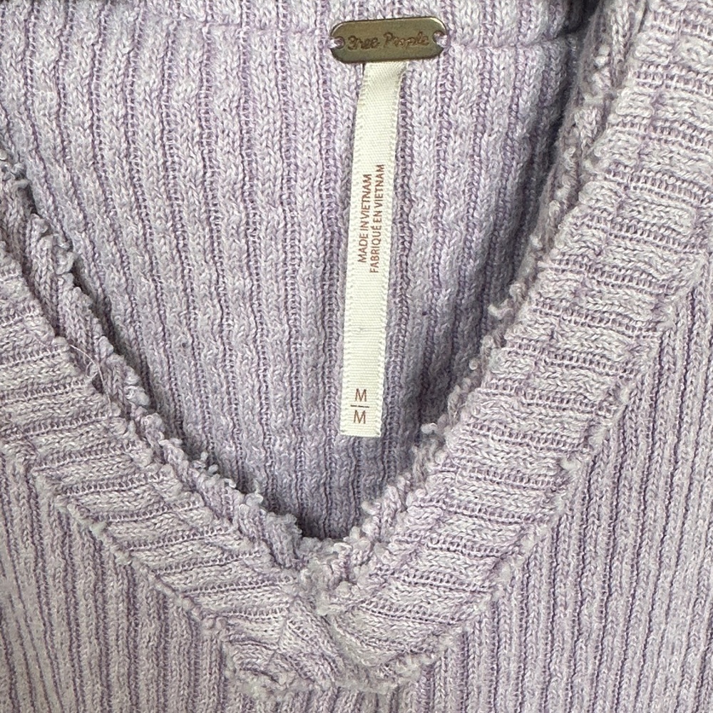 Free People V-Neck Sweater in Purple

oversize - Picture 3 of 4